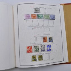 Collection timbres de Belgique, Pays Bas, Luxembourg en un album.