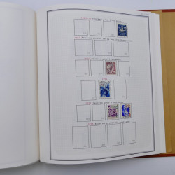 Collection timbres de Belgique, Pays Bas, Luxembourg en un album.