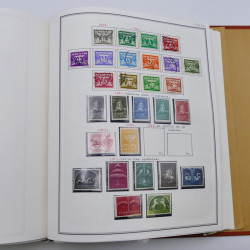 Collection timbres de Belgique, Pays Bas, Luxembourg en un album.