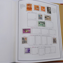 Collection timbres de Belgique, Pays Bas, Luxembourg en un album.