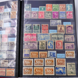 Lot de timbres de Pologne 1915-2003 neufs et oblitérés en un album.