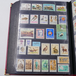 Lot de timbres de Pologne 1915-2003 neufs et oblitérés en un album.