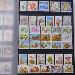 Lot de timbres de Monaco - Finlande neufs et oblitérés en un album.