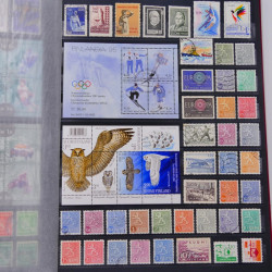 Lot de timbres de Monaco - Finlande neufs et oblitérés en un album.