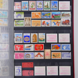 Lot de timbres de Monaco - Finlande neufs et oblitérés en un album.