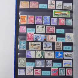 Lot de timbres de Belgique neufs et oblitérés en un album.