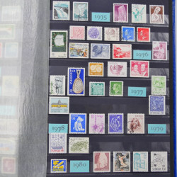 Lot de timbres de Belgique neufs et oblitérés en un album.