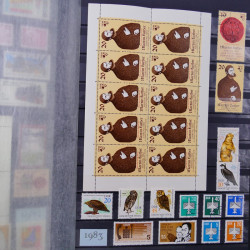 Lot de timbres d'Allemagne DDR 1948-1990 neufs et oblitérés en un album.