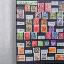 Lot de timbres d'Espagne - Yougoslavie neufs et oblitérés en un album.