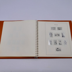 Album Leuchtturm avec feuilles préimprimées France 1945-1959.