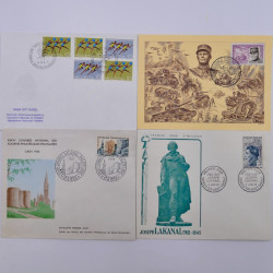 Vrac philatélique de timbres du monde neufs et oblitérés en un carton.