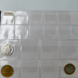 Collection de monnaies anciennes du monde en 5 albums.