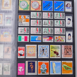 Lot de timbres de Mexique neufs et oblitérés en un album.