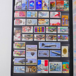 Lot de timbres de Mexique neufs et oblitérés en un album.