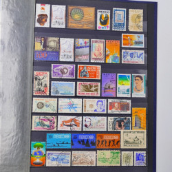 Lot de timbres de Mexique neufs et oblitérés en un album.