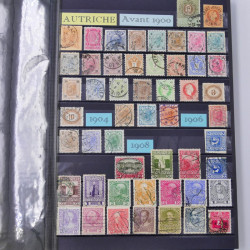 Lot de timbres d'Autriche, Pays Bas, Portugal en un album.