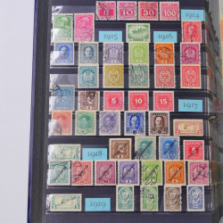 Lot de timbres d'Autriche, Pays Bas, Portugal en un album.