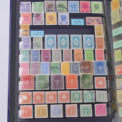 Lot de timbres d'Autriche, Pays Bas, Portugal en un album.