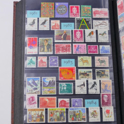 Lot de timbres de Nouvelle Zélande, Norvège neufs et oblitérés en un album.