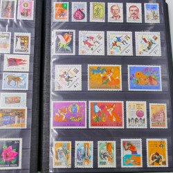 Lot de timbres d'Hongrie et Malte neufs et oblitérés en un album.