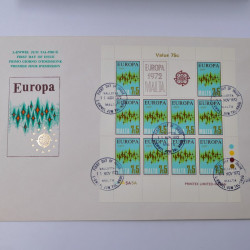 Lot de timbres d'Hongrie et Malte neufs et oblitérés en un album.