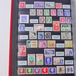 Lot de timbres de Canada et Mayotte neufs et oblitérés en un album.