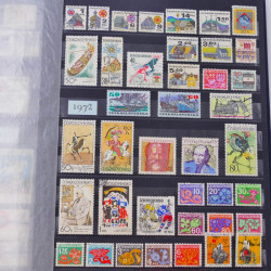 Lot de timbres de Tchécoslovaquie et Israël neufs et oblitérés en un album.