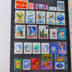 Collection de timbres de Russie 1912-1992 neufs et oblitérés en un album.