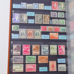Collection de timbres d'Islande 1912-2012 neufs et oblitérés en un album.