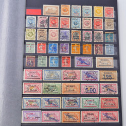 Lot massif de timbres du monde neufs et oblitérés en 8 albums.