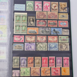 Lot massif de timbres du monde neufs et oblitérés en 10 albums.