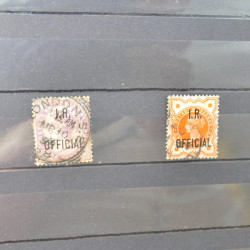 Lot massif de timbres du monde neufs et oblitérés en 10 albums.