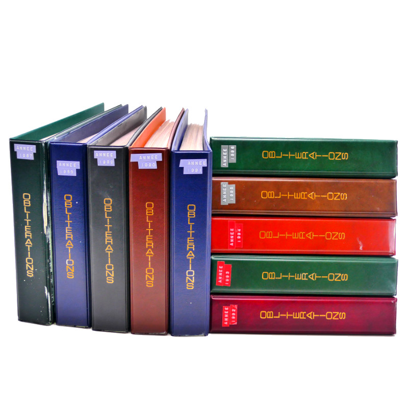 Collection documents premier jour de timbres de France 1987-1996 complet en 10 albums.