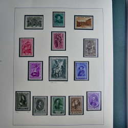 Collection timbres du monde thématique Tableaux neufs en un album.