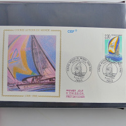 Vrac massif de timbres du monde neufs et oblitérés en un carton.