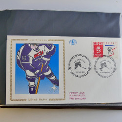 Vrac massif de timbres du monde neufs et oblitérés en un carton.