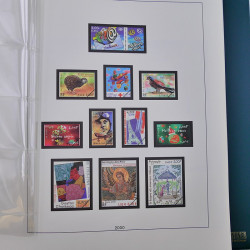 Reliure Lindner avec feuilles préimprimées France 2000-2002.