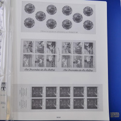 Album Lindner avec feuilles préimprimées France 1996-1999.