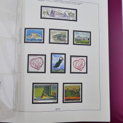 Album Lindner avec feuilles préimprimées France 2010-2012.