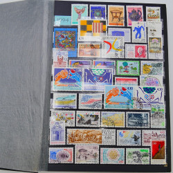 Lot de timbres de France oblitérés 1994-2011 en un album.