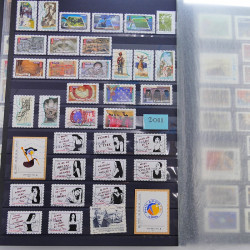 Lot de timbres de France oblitérés 1994-2011 en un album.