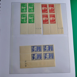 Lot de timbres de France en bloc coin daté 1925-1955 neufs** en un album.