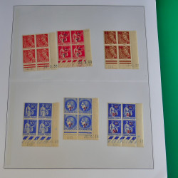Lot de timbres de France en bloc coin daté 1925-1955 neufs** en un album.