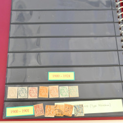 Lot de timbres de France 1867-1944 neufs et oblitérés en un album.