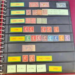 Lot de timbres de France 1867-1944 neufs et oblitérés en un album.