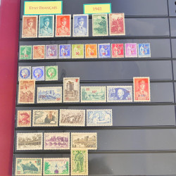Lot de timbres de France 1867-1944 neufs et oblitérés en un album.