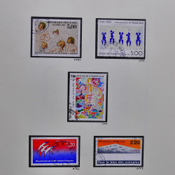 Collection timbres de France 1986-1989 neufs** et oblitérés complet en album Safe.