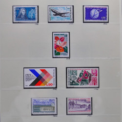 Collection timbres de France 1970-1975 neufs** et oblitérés complet en album Safe.