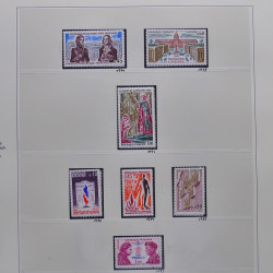 Collection timbres de France 1970-1975 neufs** et oblitérés complet en album Safe.