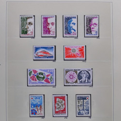 Collection timbres de France 1970-1975 neufs** et oblitérés complet en album Safe.